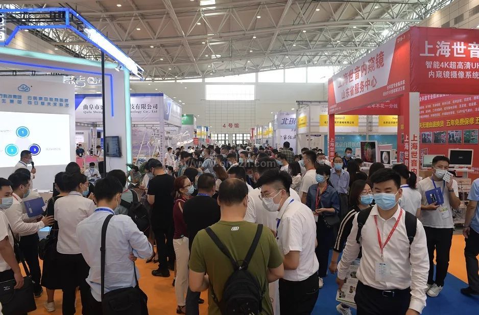 2021第46届中国国际医疗器械（山东）博览会（秋） 暨医院管理国际系列论坛现场照片