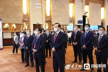 第十五届中国（东营）国际石油石化装备与技术展览会今日正式开幕